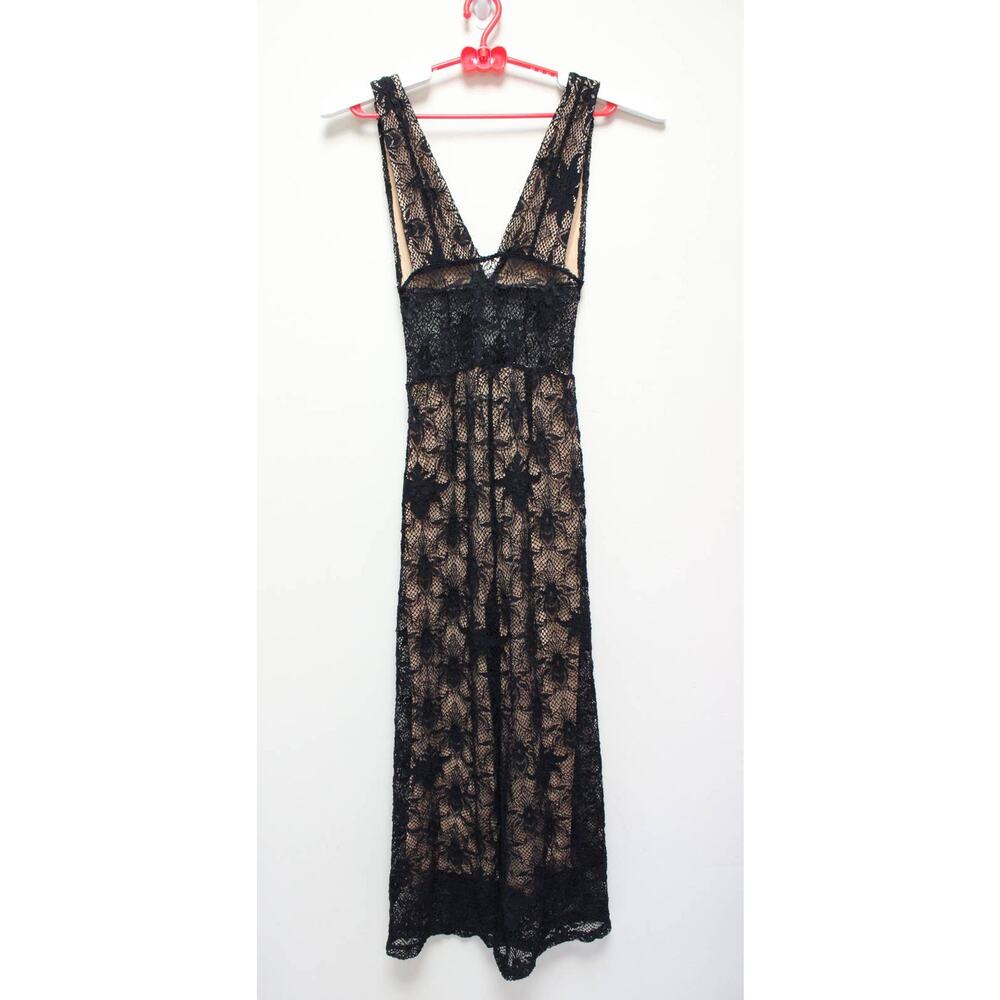Free People Black Lace V-Neck Cropped Jumpsuit - Picture 6 of 8